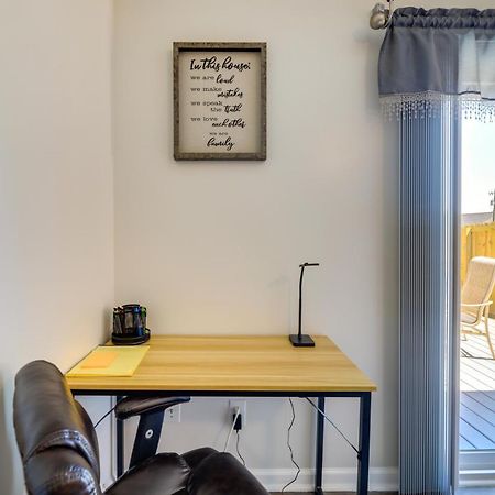 Updated Hubert Vacation Rental 5 Mi To Beaches! Суонсборо Экстерьер фото