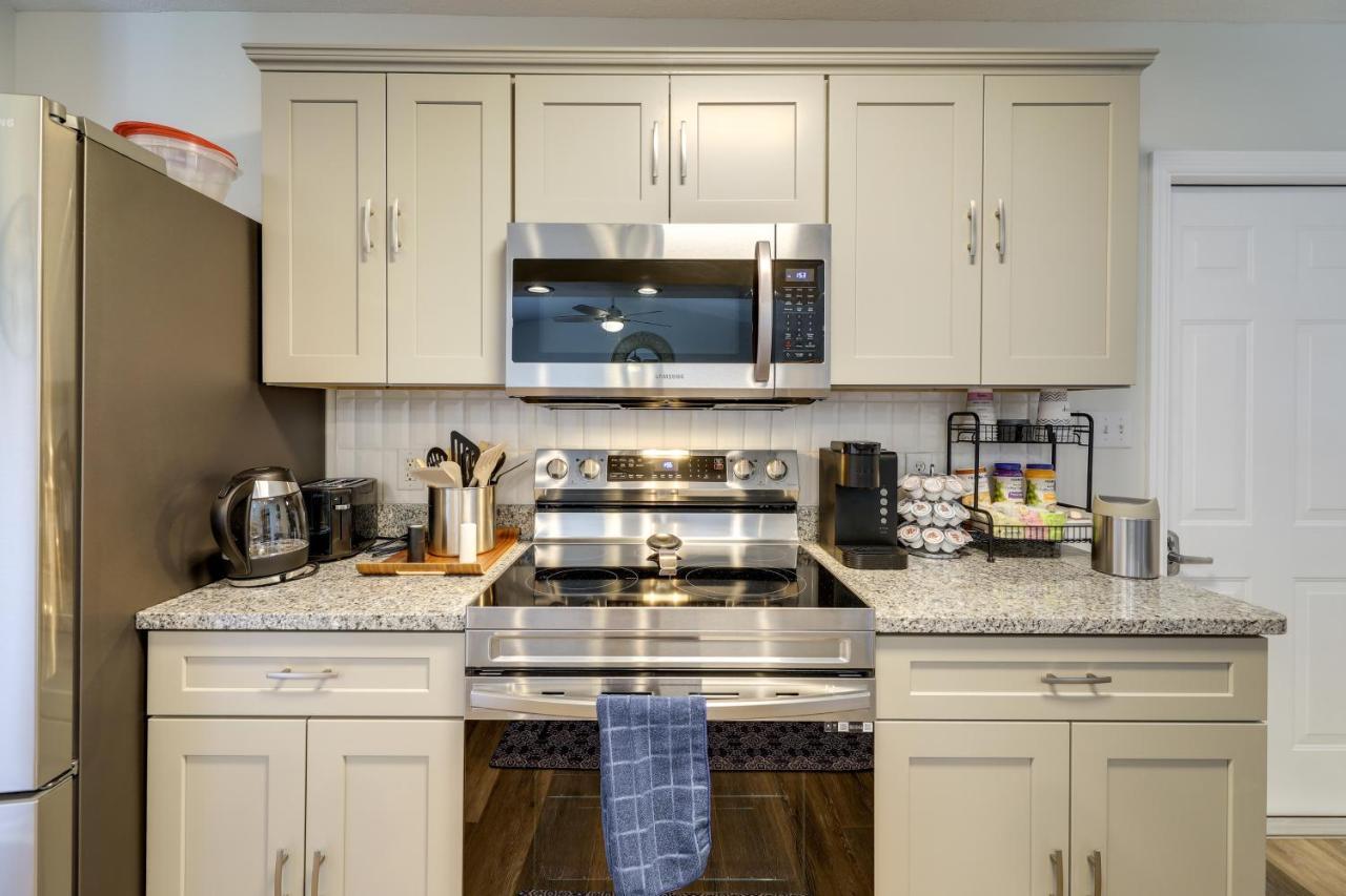 Updated Hubert Vacation Rental 5 Mi To Beaches! Суонсборо Экстерьер фото